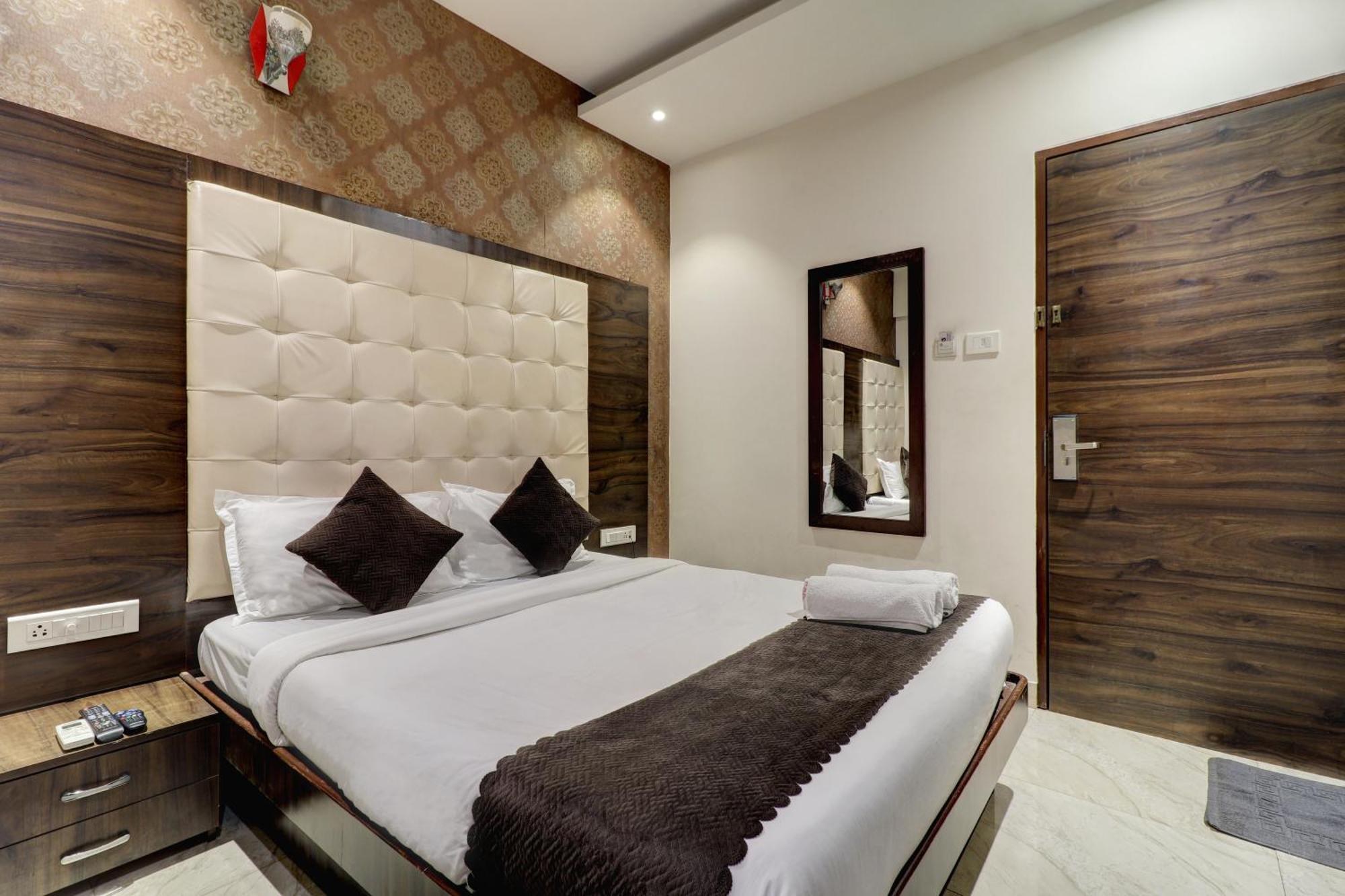 Hotel A. K. International - Fort มุมไบ ภายนอก รูปภาพ