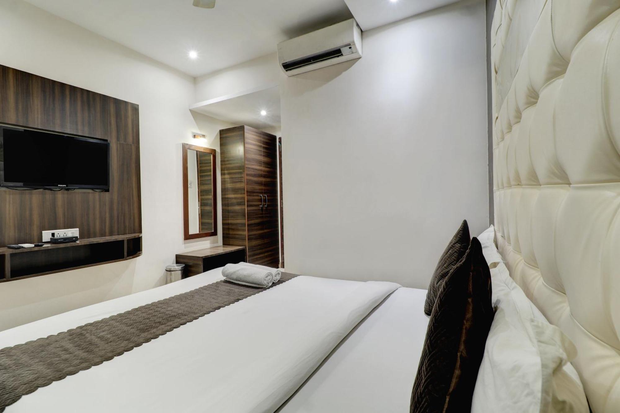 Hotel A. K. International - Fort มุมไบ ภายนอก รูปภาพ